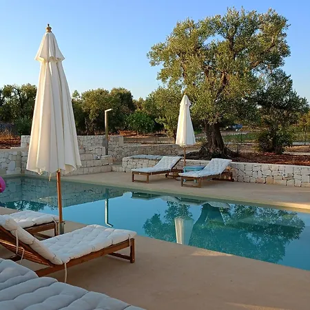 Mare Sole E Trulli オストゥーニ